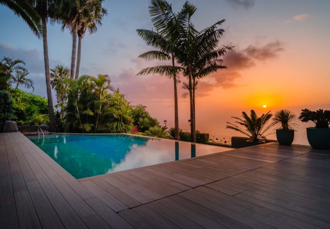 Villa en El Sauzal - Villa de lujo con piscina y vistas al mar