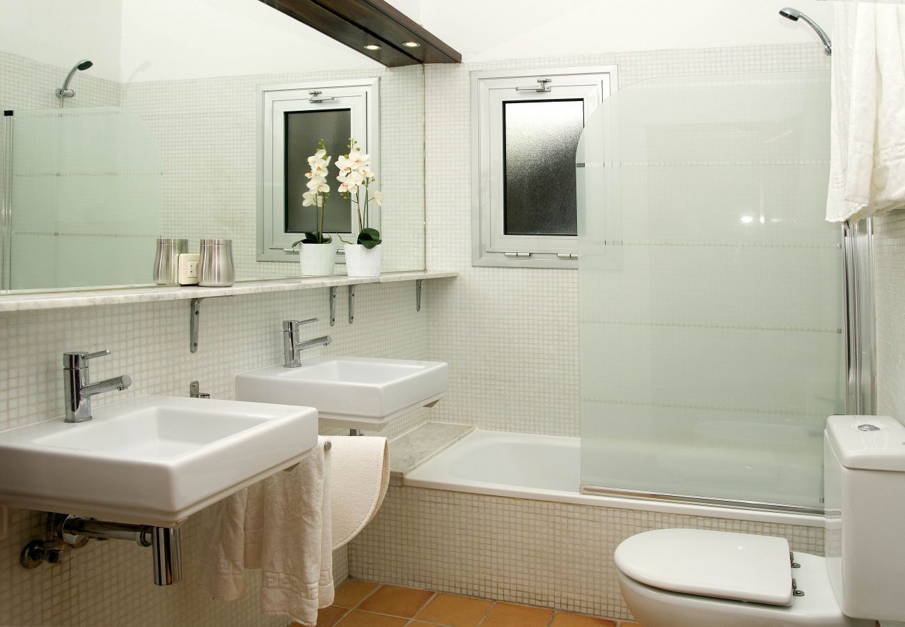 bathroom house la matanza de acentejo tenerife north bathroom house la matanza de acentejo tenerife north